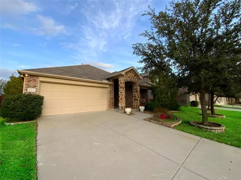 Mckinney, TX 75072,829 Golden Bear Lane