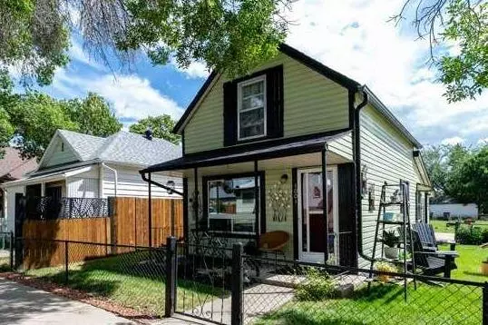 Medicine Hat, AB T1A 0Z1,1001 Yuill ST Southeast
