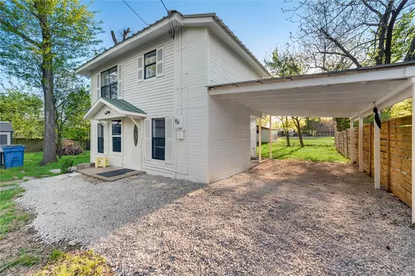 Grand Saline, TX 75140,313 N Oleander Street
