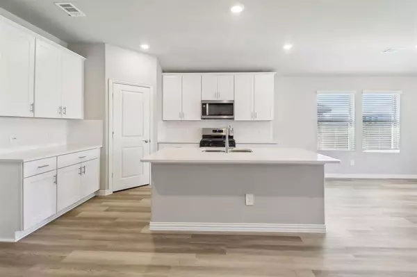 Fort Worth, TX 76036,6640 Valley Lake Lane