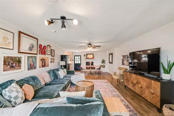 Bowie, TX 76230,704 E Nelson Street