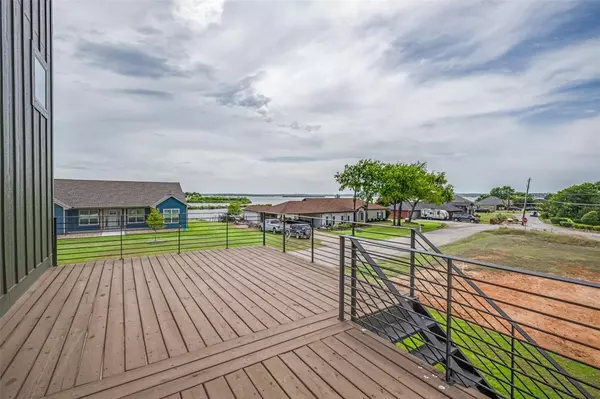 Lake Bridgeport, TX 76426,614 Twin Hills Road