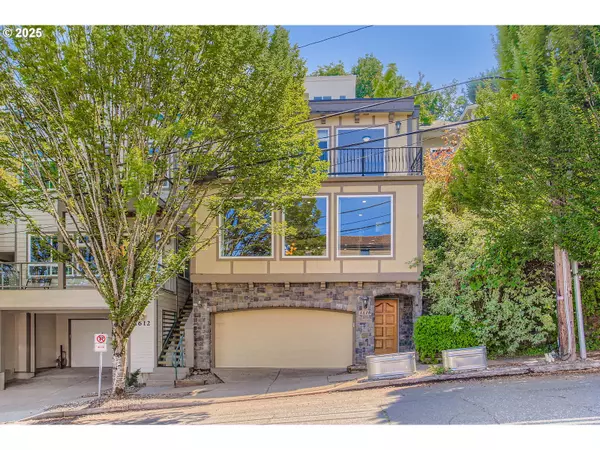 1616 SW MONTGOMERY ST, Portland, OR 97201