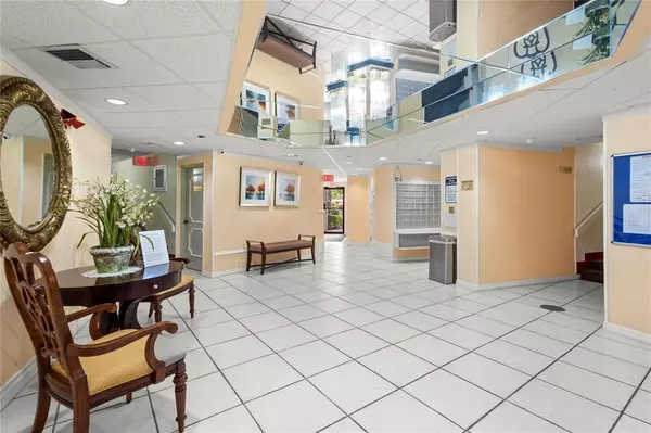Pembroke Pines, FL 33026,1300 Saint Charles Pl #522