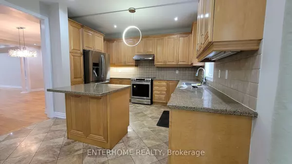 Vaughan, ON L4H 3K6,18 rossi DR N