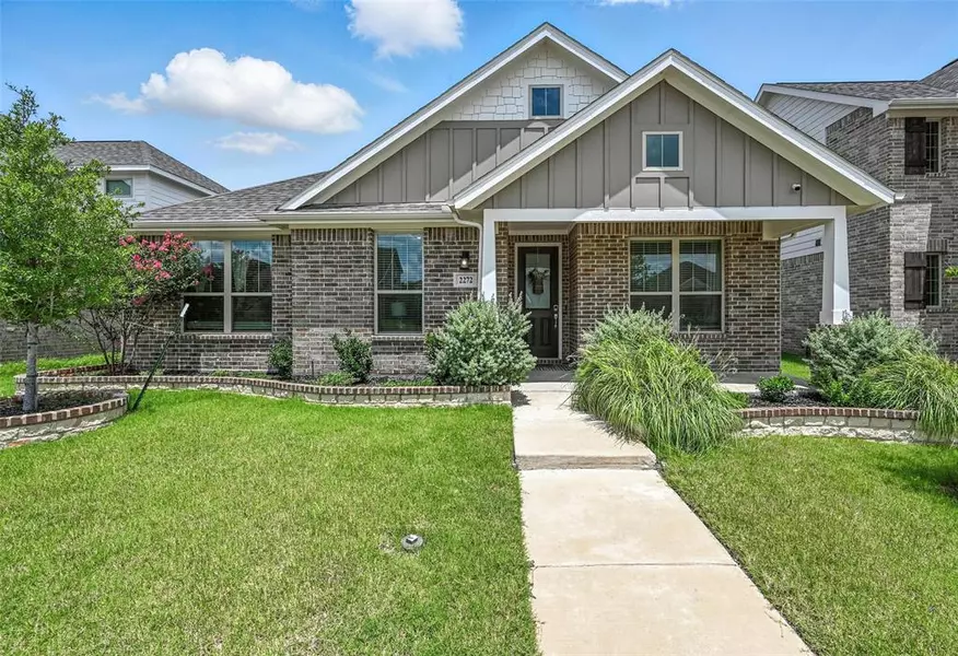 2272 Vista Way, Waxahachie, TX 75165