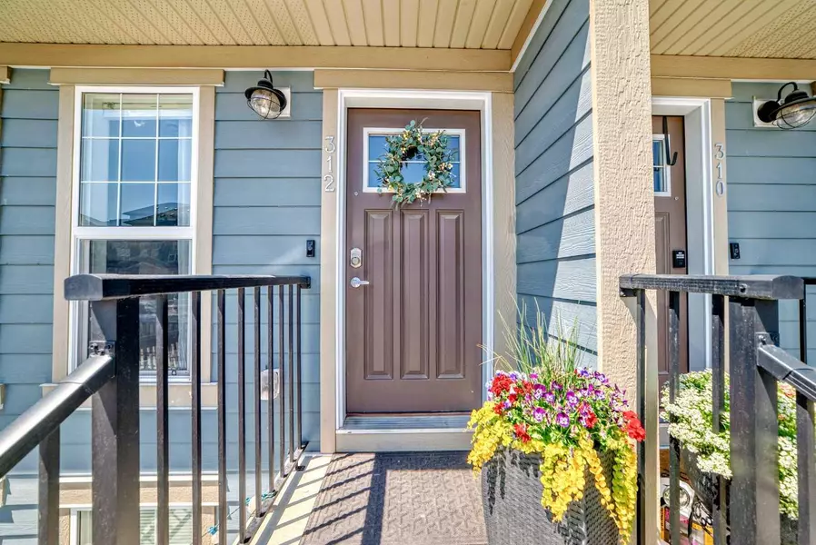 312 Cranbrook SQ SE, Calgary, AB T3M3K8