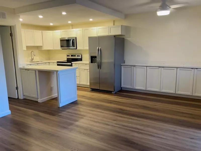 22 SE 3rd Ter #2, Dania Beach, FL 33004