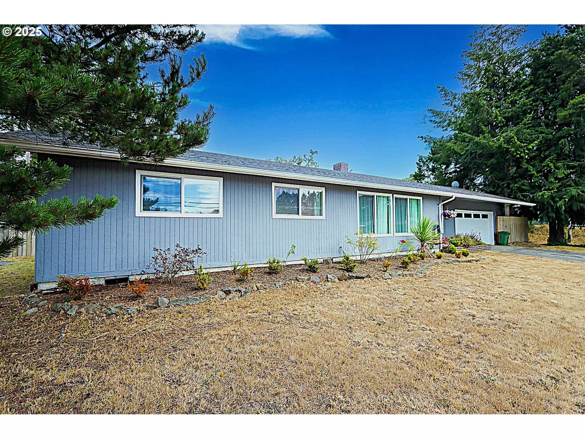 North Bend, OR 97459,3189 ASH ST