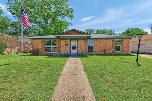 Denison, TX 75020,112 S Wood Avenue