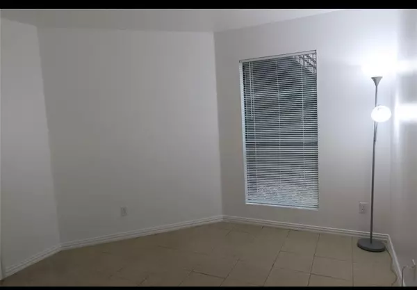 Dallas, TX 75243,9817 Walnut Street #107