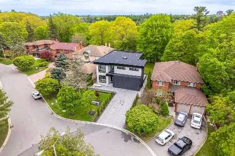 Toronto E10, ON M1C 3L1,10 Haida CT