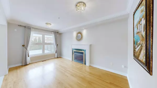 Richmond Hill, ON L4S 1W1,71 Alpine CRES