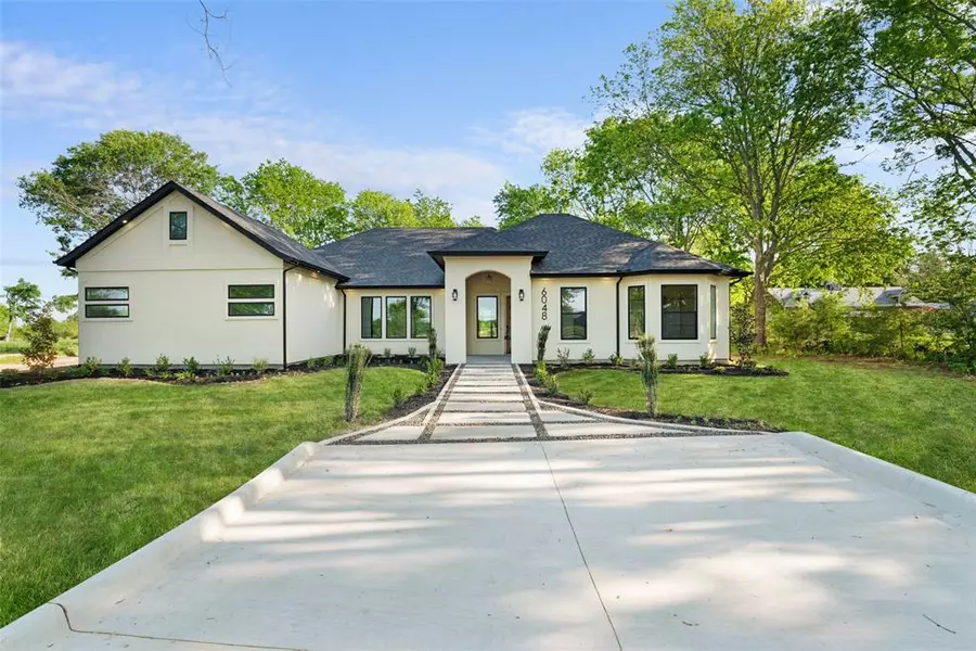 6048 VZ County Road #2120, Wills Point, TX 75169