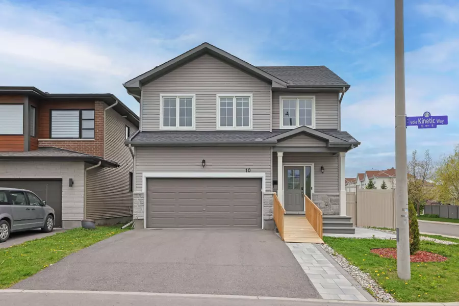 10 Kinetic WAY, Barrhaven, ON K2J 0C9