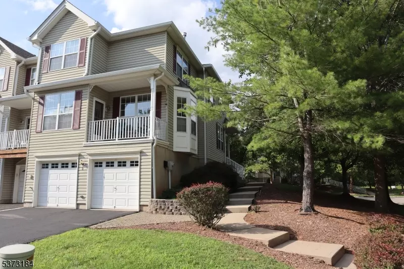 Raritan Twp., NJ 08822,2 Chesterfield Ct