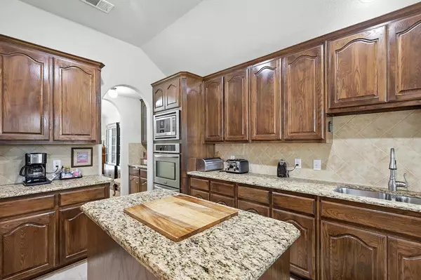 Prosper, TX 75078,870 White River Drive