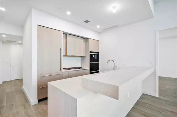 Pompano Beach, FL 33062,900 N Ocean #305