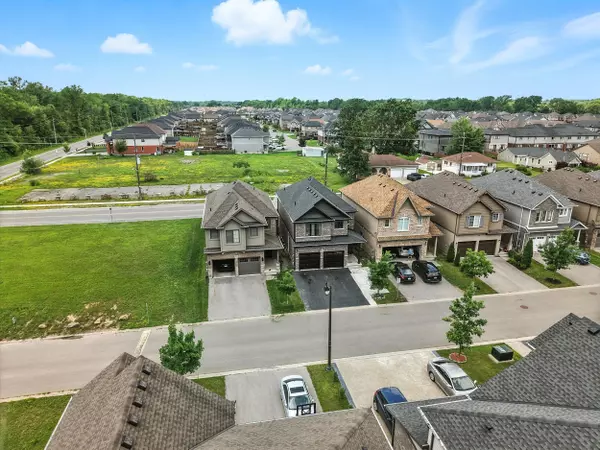 Niagara Falls, ON L2G 0A7,6159 Eaglewood DR
