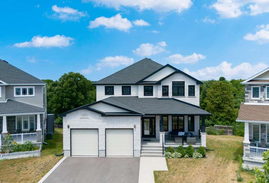1713 Executive AVE, Kingston, ON K7P 0L9