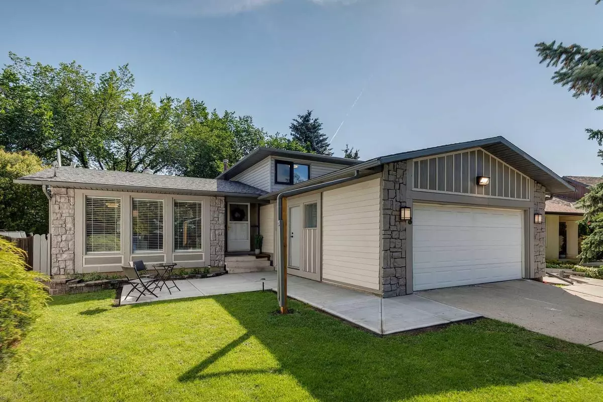 Calgary, AB T2W 2W1,48 Brabourne Rise Southwest