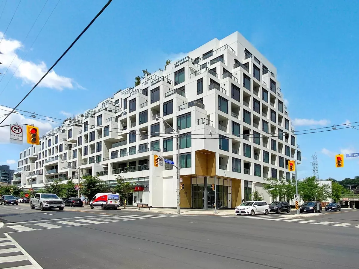 Toronto C02, ON M5R 0C3,280 Howland AVE #Ph21