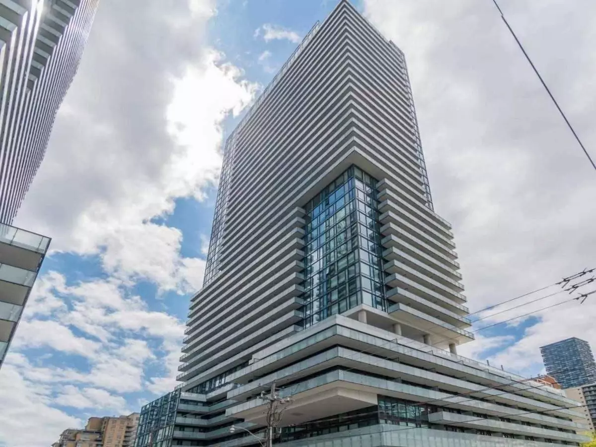 Toronto C10, ON M4P 1P9,161 Roehampton AVE #613