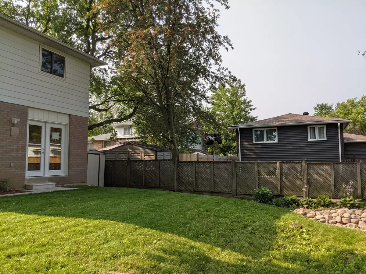 Barrie, ON L4M 5H5,31 JEFFREY ST #LOWER