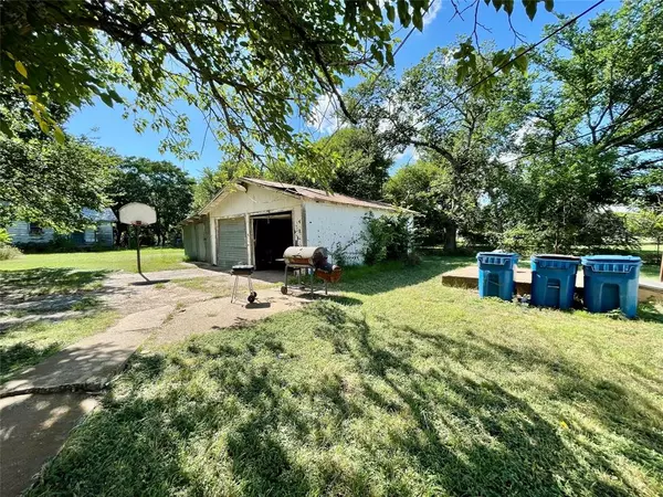 Whitney, TX 76692,514 W Roosevelt Avenue