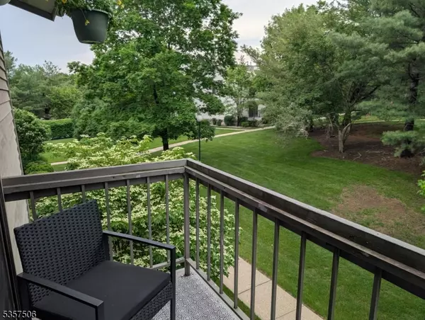 42 Sam Bonnell Dr, Union Twp., NJ 08809