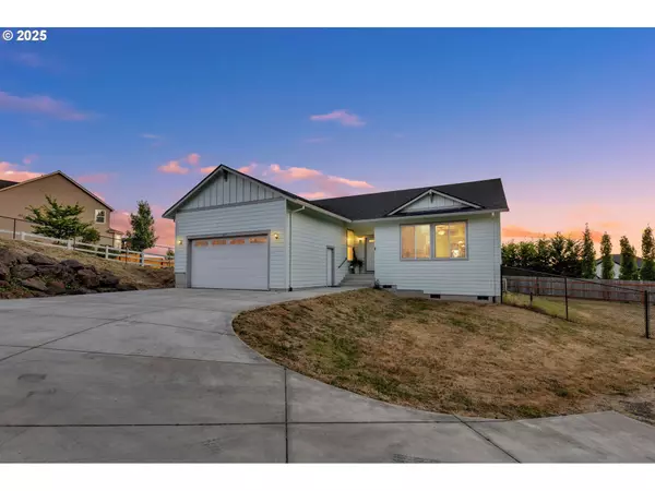 499 WATERS WATCH RD, Kalama, WA 98625