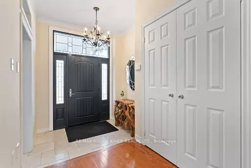 Whitby, ON L1P 1P4,3 Lennon CT