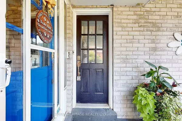 22 Birdsilver GDNS, Toronto E10, ON M1C 4M5
