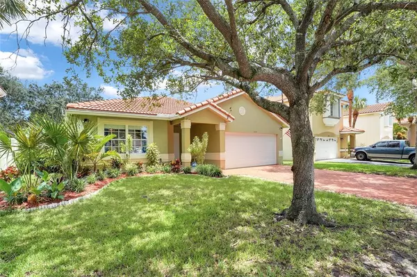13361 NW 7th St, Plantation, FL 33325