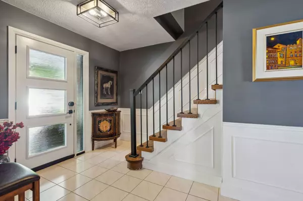 London South, ON N6J 4C9,108 HIGHVIEW AVE W