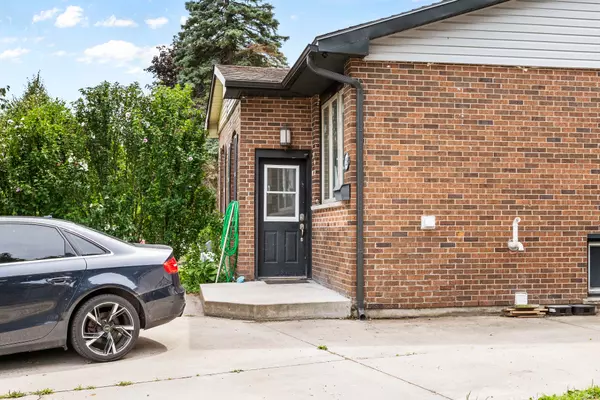London East, ON N5V 2N6,1289 Sorrel RD
