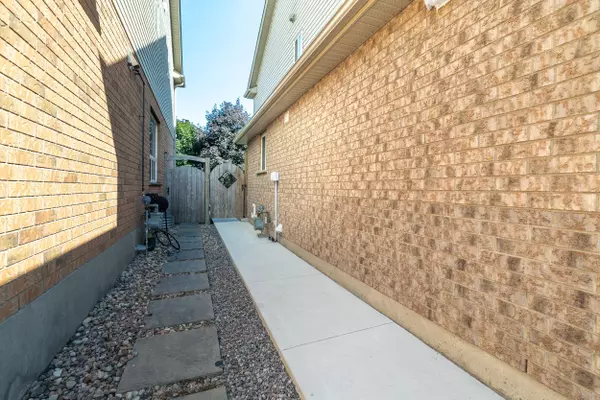 Guelph, ON N1L 1S5,95 GOODWIN DR N/A