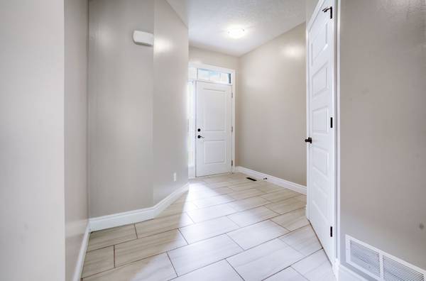 London North, ON N6G 0T1,1606 FINLEY CRES