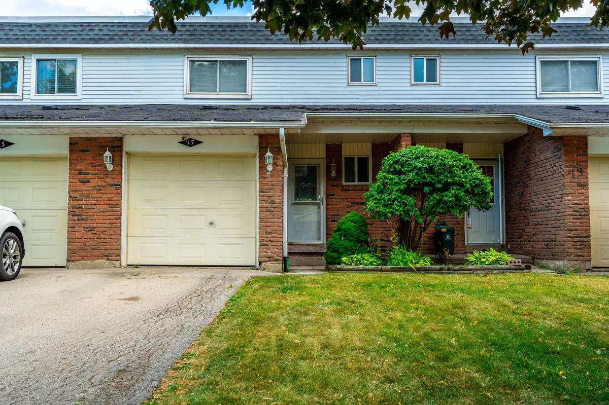 Hamilton, ON L9A 4X1,17 Huntsville ST