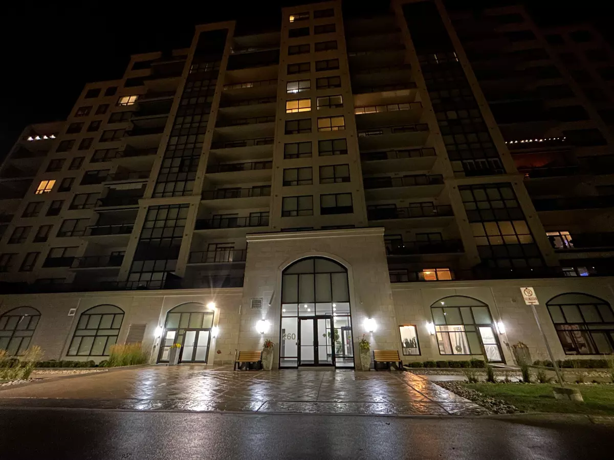 London North, ON N6G 0W6,260 Villagewalk BLVD #304
