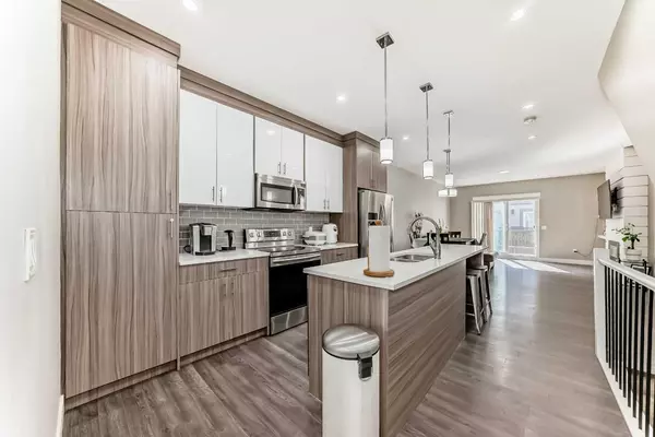 Calgary, AB T3N 1N6,74 skyview Link NE