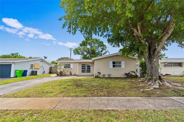 8470 NW 28th St, Sunrise, FL 33322