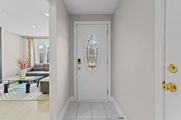Brampton, ON L6Z 1E1,9 Primrose CRES