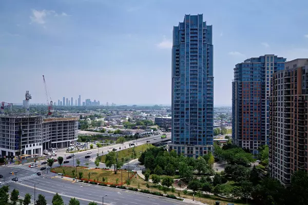 Toronto W08, ON M9B 0A4,15 Viking LN #1406