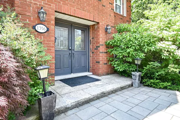 Oakville, ON L6M 1J5,1356 Monks Pass N/A