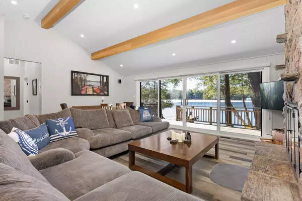 Muskoka Lakes, ON P0B 1G0,1050 Fair-Lee Park RD