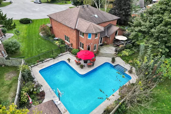 Middlesex Centre, ON N0L 1E0,33 HILLCREST CT
