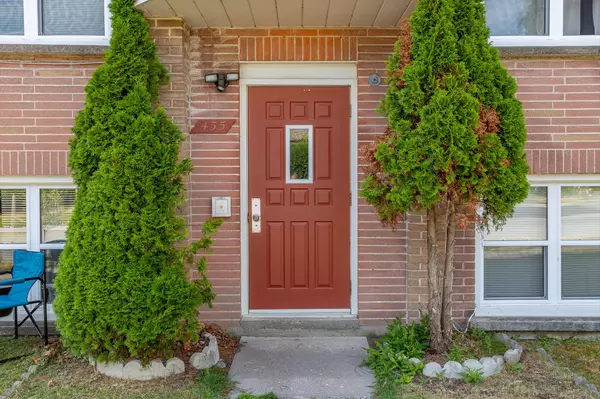 Peterborough Central, ON K9H 3A4,455 Cordach CRES
