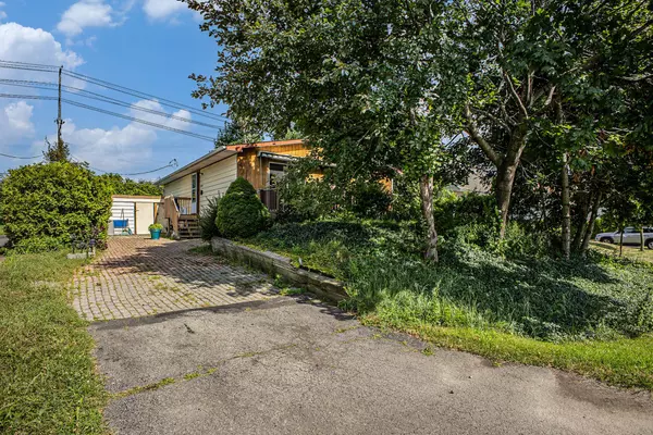 Hunt Club - South Keys And Area, ON K1V 7W7,2639 Ayers AVE