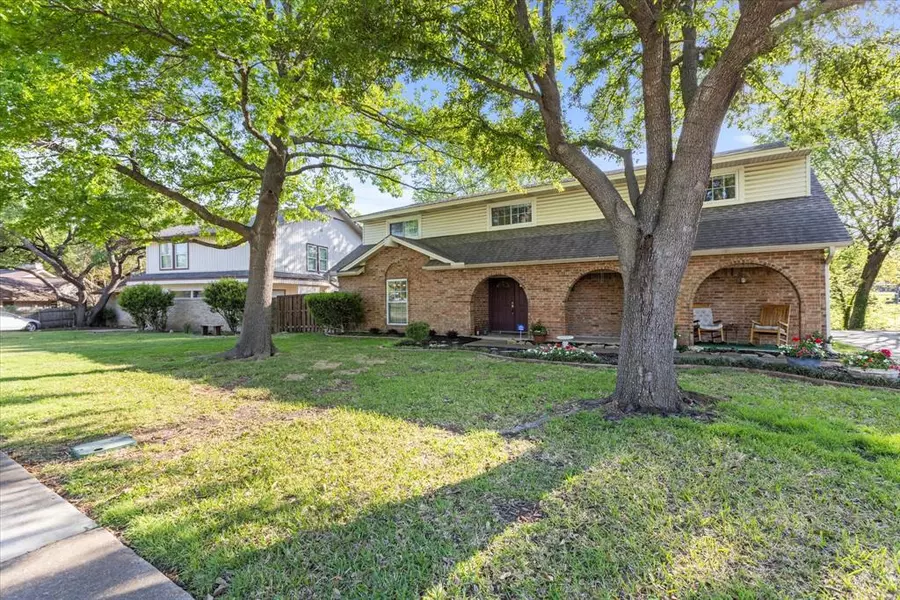 407 Valley Cove Drive, Richardson, TX 75080